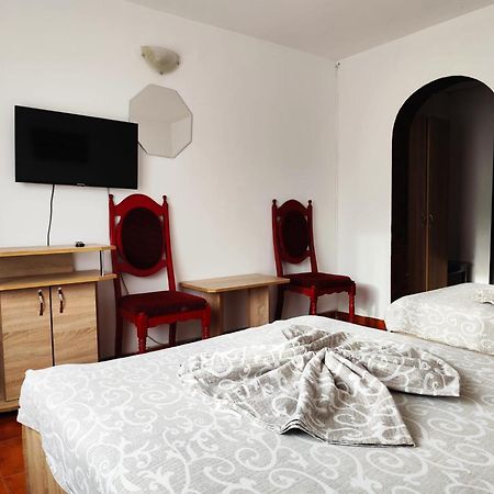 Hotel Orizont Suceava Exterior photo